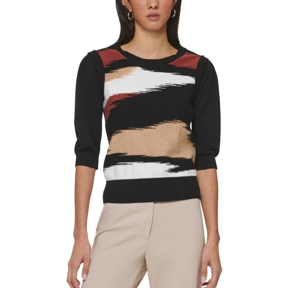 DKNY Women's 3/4 Sleeve Crewneck Sweater. NWOT size xs